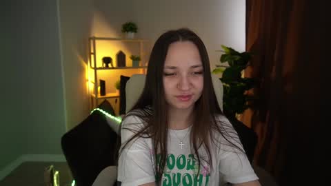 Call me Elis online show from December 19, 6:12 am