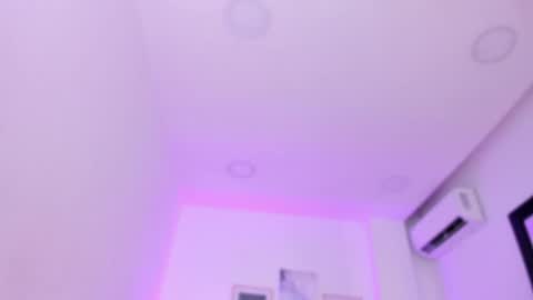 emelie_89 online show from March 6, 11:58 am