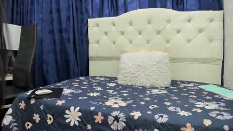 Emely   online show from December 7, 2:02 pm