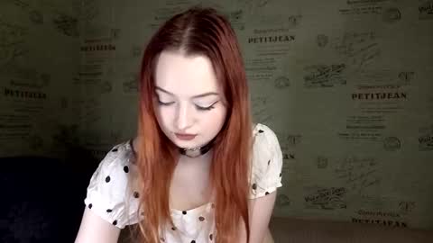 Snapshot of emi_less chatting on October 18, 4:32 pm Emi online show from October 18, 4:32 pm