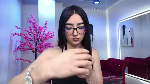 Emiily  online show from December 1, 7:27 pm