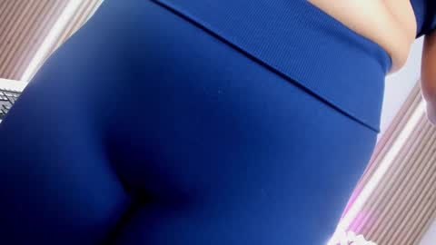 EMILY ROBERTS online show from February 14, 9:06 pm