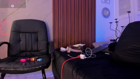   online show from February 3, 5:38 am