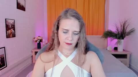 Emilia Bedy online show from October 7, 9:14 am