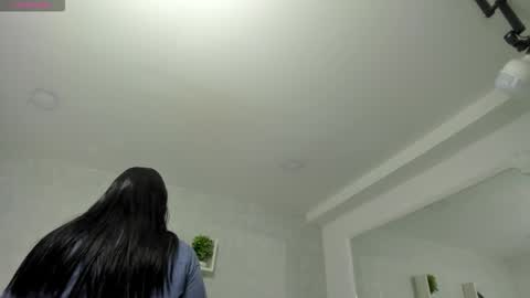 EmiliaRose online show from January 13, 8:46 pm