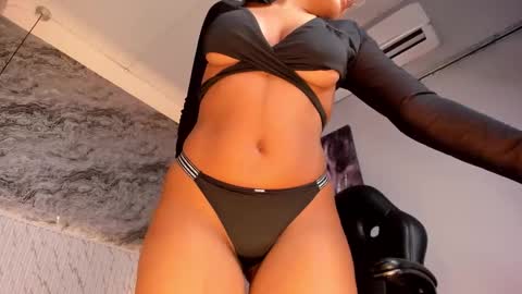 emilly_mell online show from October 16, 11:24 am