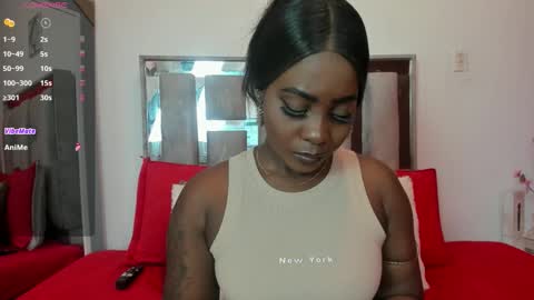 Emilly Roa online show from February 15, 3:00 pm