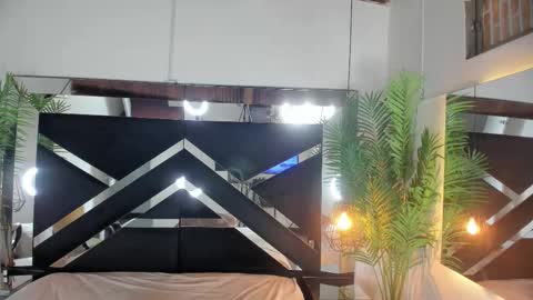 Emily  online show from January 14, 10:53 am