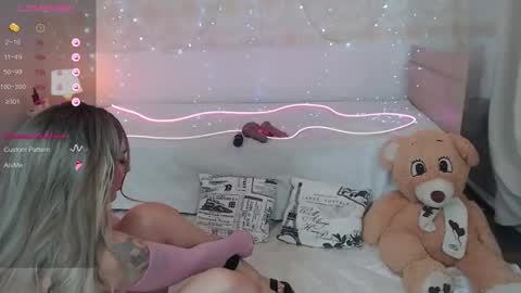 EMY online show from February 28, 8:18 pm