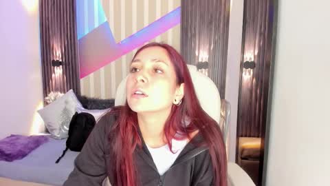 Emily online show from November 22, 3:48 pm