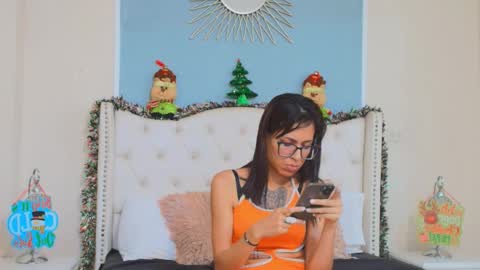 Emily online show from December 1, 3:43 am