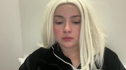 emily_morning_dew online show from February 13, 7:32 am