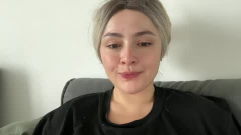 emily_morning_dew online show from September 19, 7:51 am