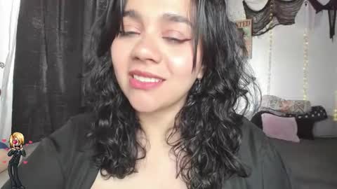 emily_vader online show from October 29, 5:15 pm