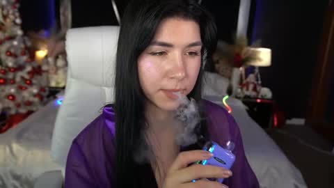 Emy online show from December 20, 8:40 am