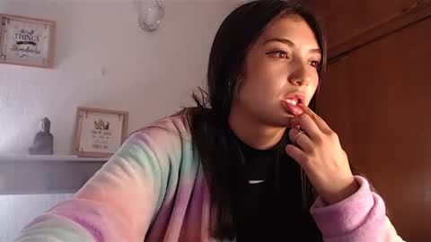 Snapshot of emilyjangcandy_ chatting on February 16, 11:05 pm Emily Jang online show from February 16, 11:05 pm