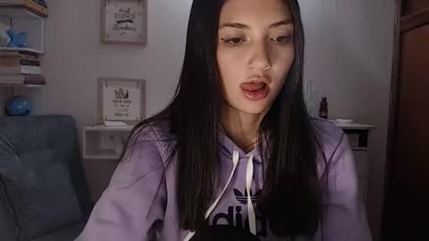 Snapshot of emilyjangcandy_ chatting on March 11, 10:51 am Emily Jang online show from March 11, 10:51 am