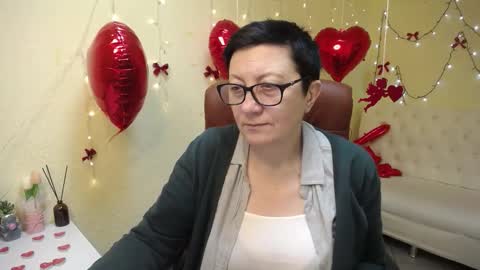 Emily online show from February 5, 8:56 pm