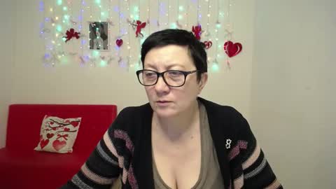 Emily online show from February 12, 8:43 pm