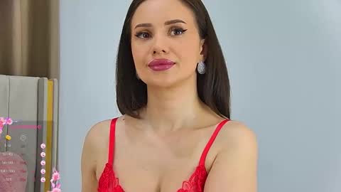 emilynovaa1 online show from February 14, 7:38 pm