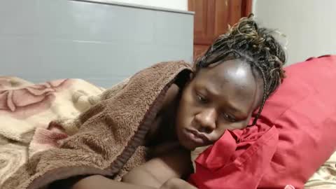 Emilly online show from November 1, 1:10 am