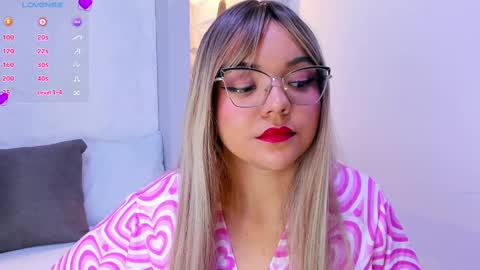 EMILY online show from March 5, 10:01 pm