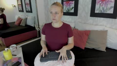 Summer 3 online show from October 2, 11:10 pm