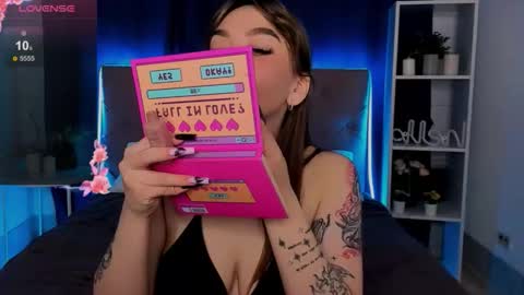 Emily online show from November 12, 2:31 am