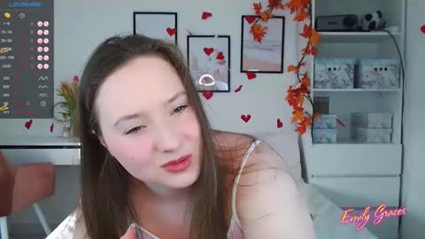 Snapshot of emilyxgrasez chatting on March 11, 6:41 am Emily online show from March 11, 6:41 am