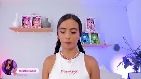 Emily Bank online show from October 6, 7:51 pm