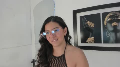 emilyy_cooperr online show from September 15, 1:08 pm