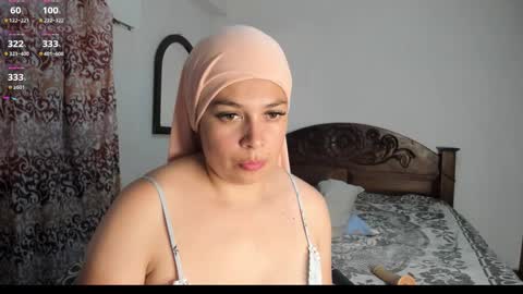 emira199 online show from November 14, 12:32 am