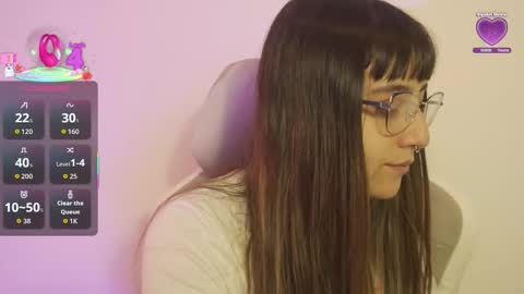 Snapshot of emitaa17228 chatting on October 2, 7:41 pm emma online show from October 2, 7:41 pm