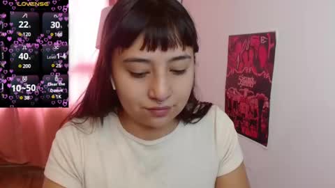 Snapshot of emitaa17228 chatting on March 8, 6:35 pm emma online show from March 8, 6:35 pm