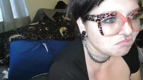 emma lotacurves online show from February 12, 1:38 pm