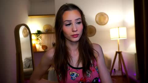 Your Emma online show from February 5, 2:19 am