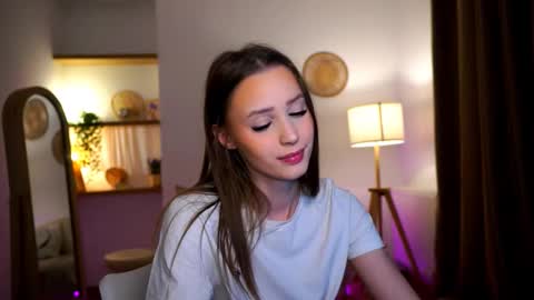 Your Emma online show from December 21, 12:20 am