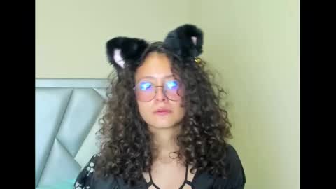 Emma online show from October 14, 9:50 pm