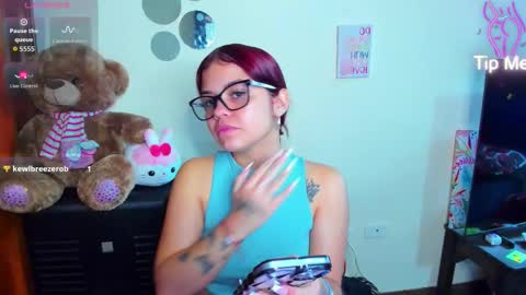 emma_boo_ online show from February 24, 6:50 pm