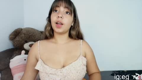 emma_grayys online show from December 23, 6:17 am