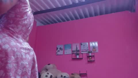 whises lits        online show from February 13, 1:37 pm