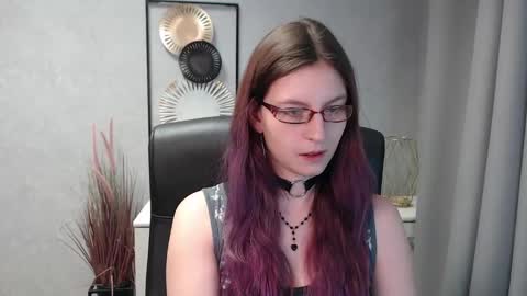 emma online show from December 22, 2:38 pm