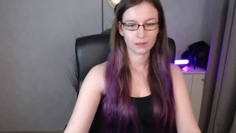 emma online show from October 24, 6:53 am