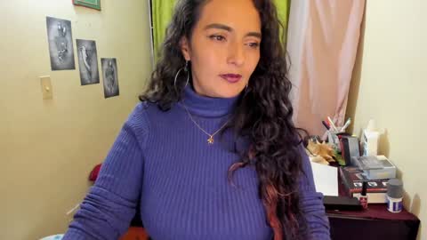  emma luxy online show from December 20, 7:01 am