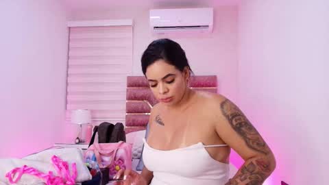 emma online show from November 11, 11:51 am