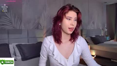 Snapshot of emma_plux chatting on October 23, 8:09 am Emma online show from October 23, 8:09 am