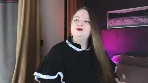 Snapshot of emma_razoom chatting on October 14, 1:52 am Emma Razumovskaya online show from October 14, 1:52 am