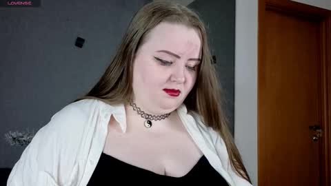 Snapshot of emma_razoom chatting on September 27, 9:55 pm Emma Razumovskaya online show from September 27, 9:55 pm