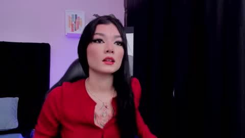 Emma  online show from November 25, 8:53 pm