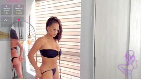  Emma Ferrary  online show from October 7, 8:02 pm